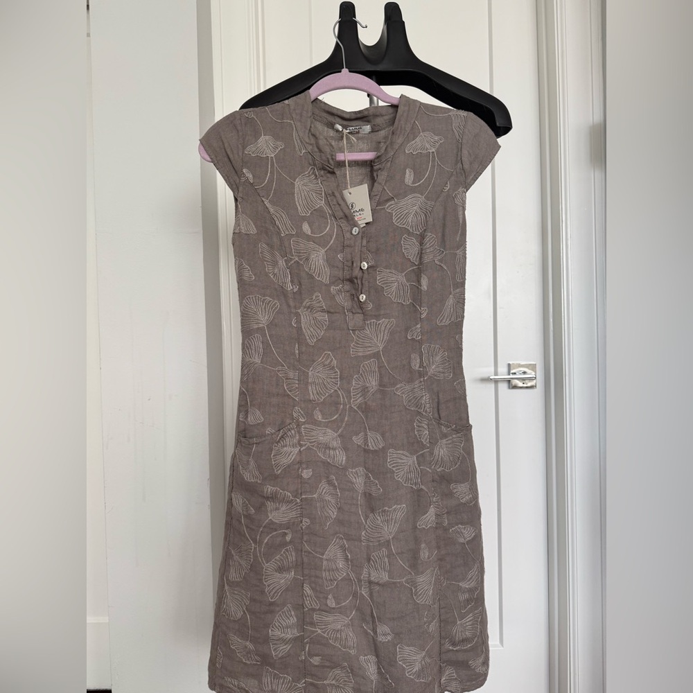 Femme Fatale Gray linen dress